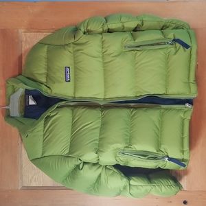 Boys Down Filled Jacket. Green in color. Size Large.